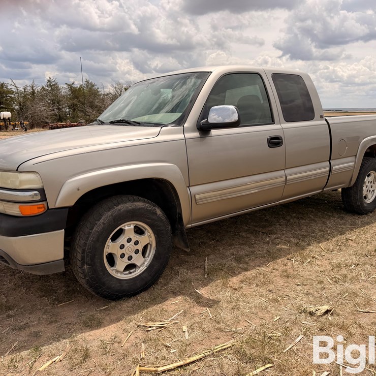 2000 CHEVROLET SILVERADO 1500 LT
