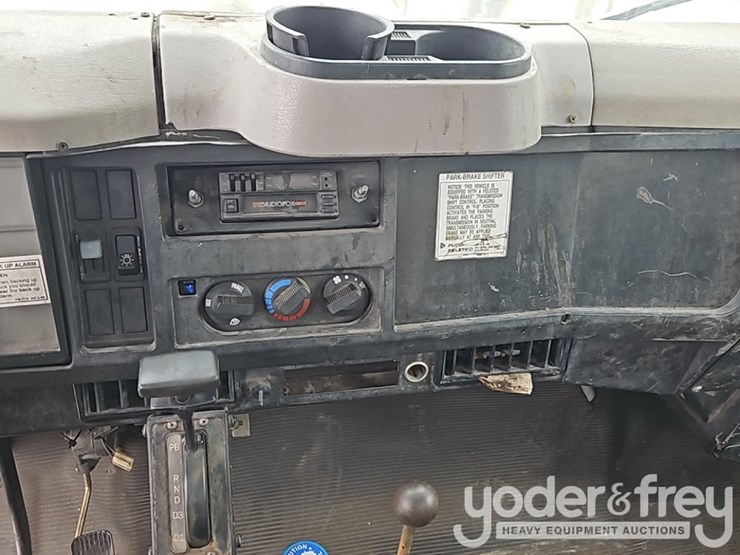 2000-international-4700-image-23