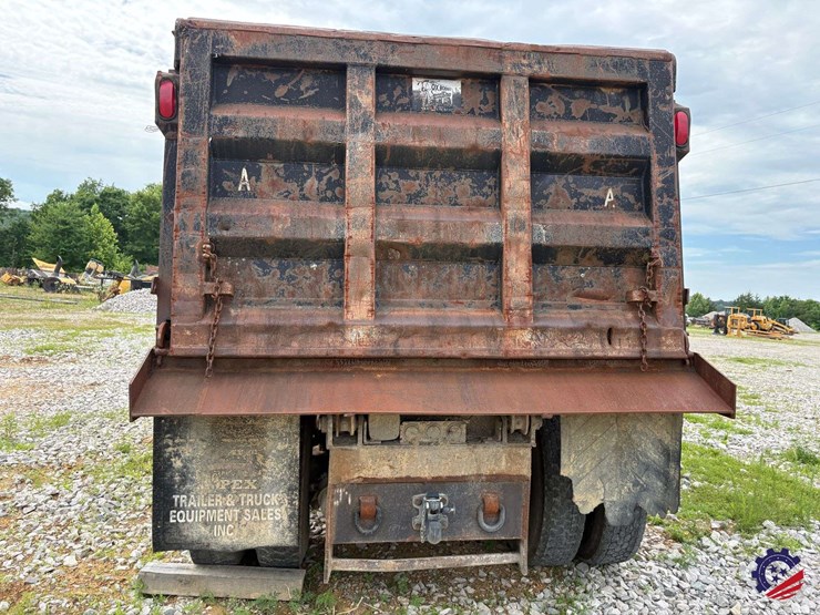 1997-ford-lnt9000-image-4