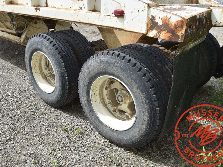 1980-clement-dump-trailer-image-17
