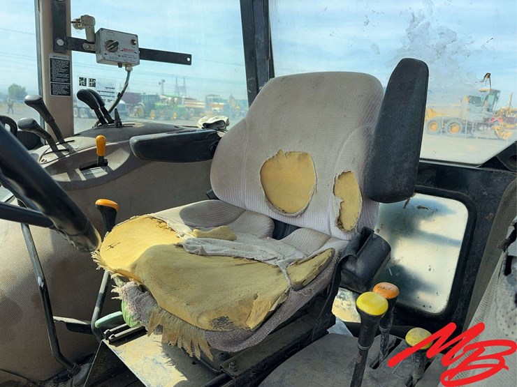 2003-john-deere-5520-image-26