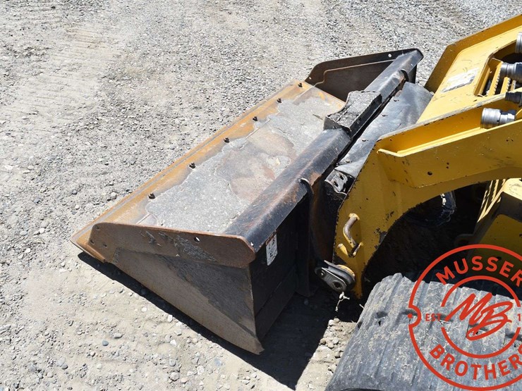 2018-caterpillar-d2-image-20