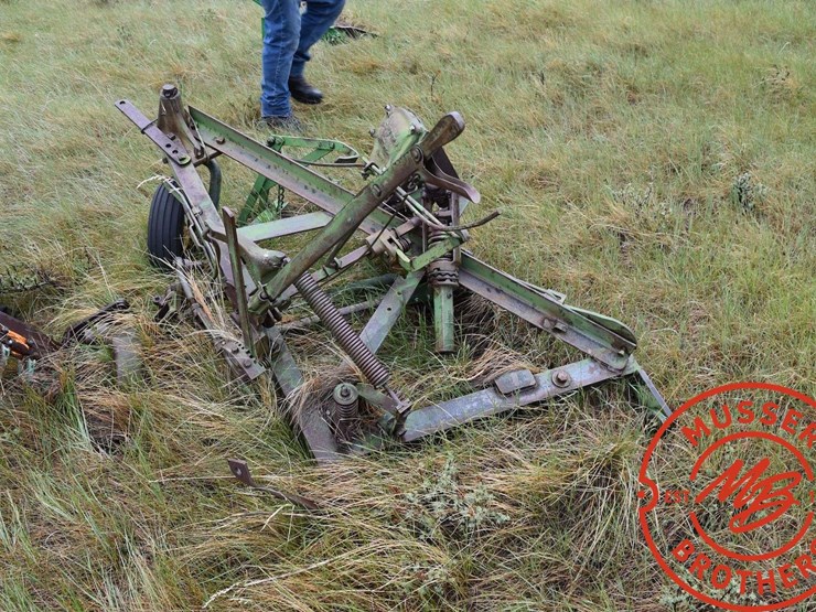 john-deere-38-image-9