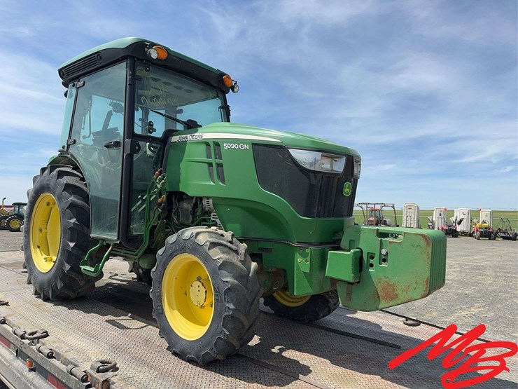 2017-john-deere-5090gn-image-6