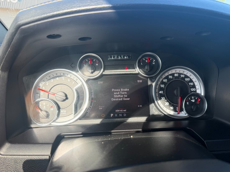 2014-dodge-ram-1500-image-14