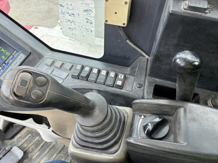 2018-takeuchi-tb2150-image-27