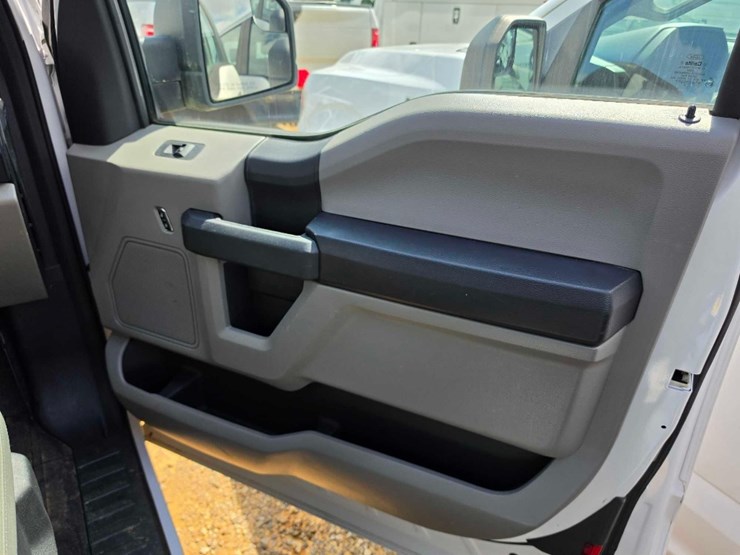 2015-ford-f150-image-9