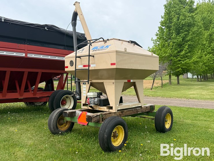 john-deere-1065a-image-5
