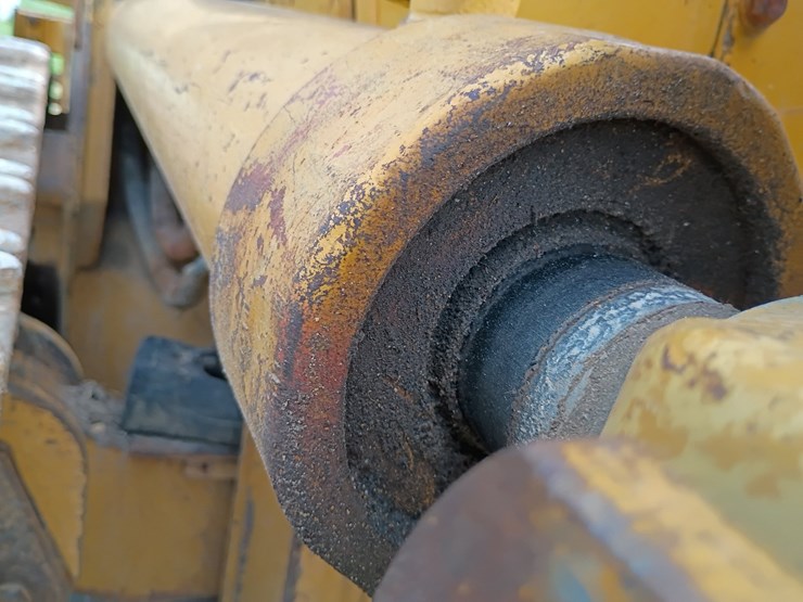 caterpillar-963b-image-75