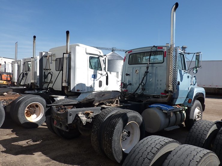 1992-ford-l9000-image-6