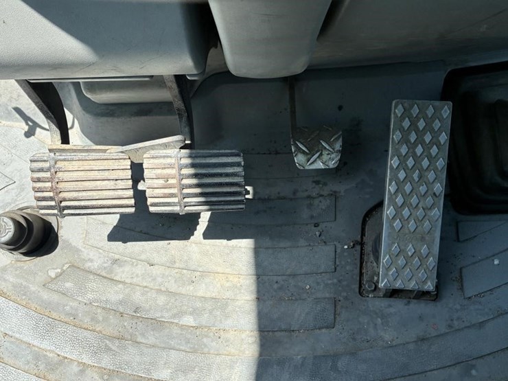 2008-caterpillar-430e-image-28