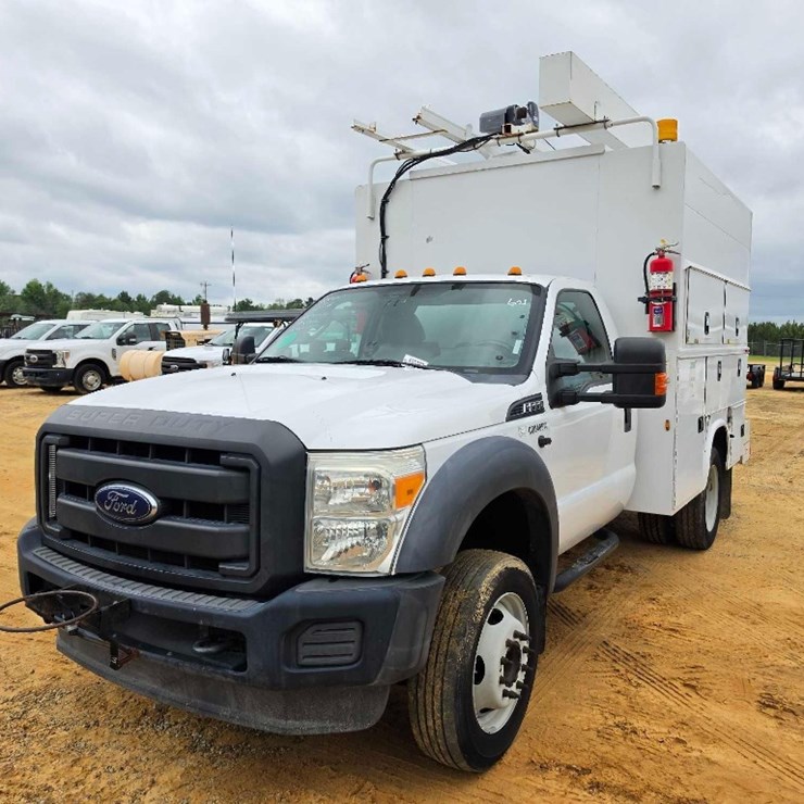 2016 FORD F550