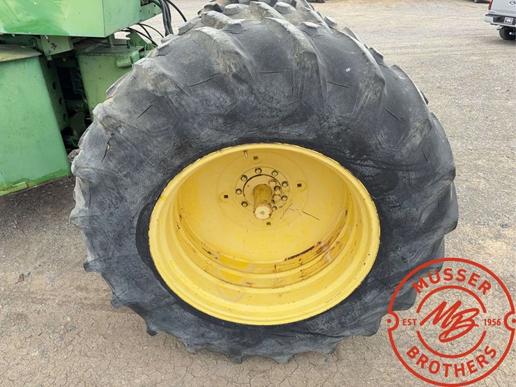1975-john-deere-7020-image-14