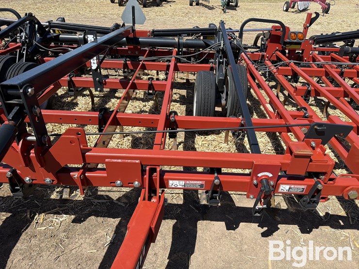 2016-case-ih-200-image-15