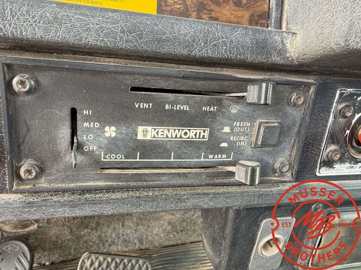 1995-kenworth-t800-image-34