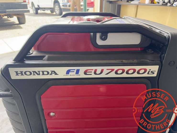 honda-eu7000is-image-7