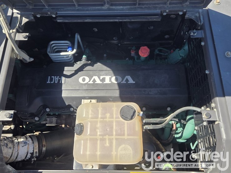 2022-volvo-ec350el-image-40