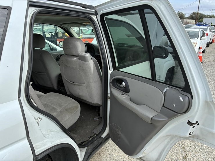 2007-chevrolet-trailblazer-image-10