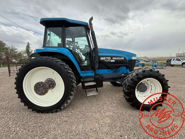 new-holland-8670-image-3