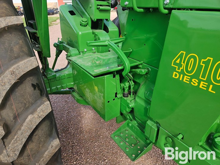 1961-john-deere-4010-image-17