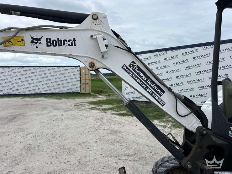 2019-bobcat-e32i-image-27