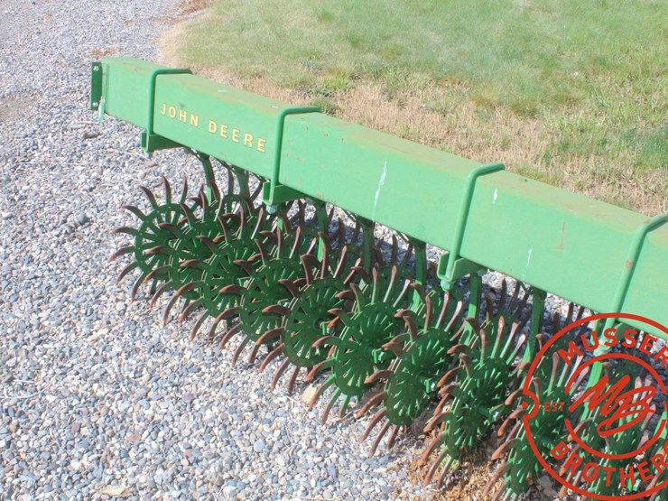john-deere-400-image-11