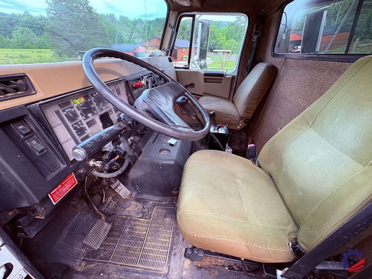 1994-international-8100-image-66