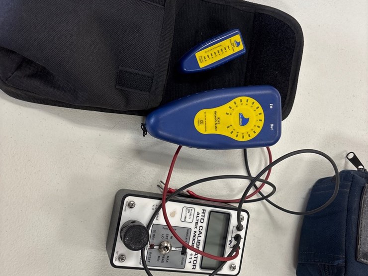#4024-•-altek-rtd-calibrator-model-111-and-a-datashark-rj45-network-tester-image-8