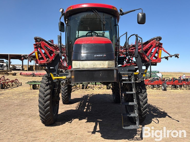 2017-case-ih-patriot-4440-image-2