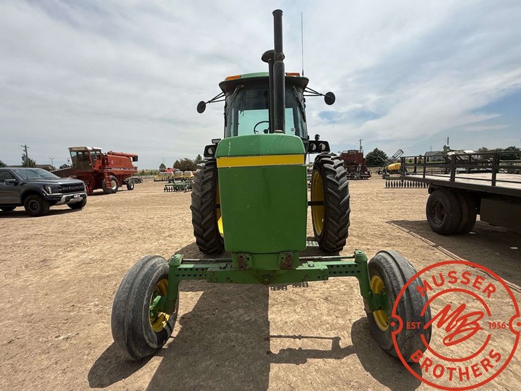 1981-john-deere-4440-image-3