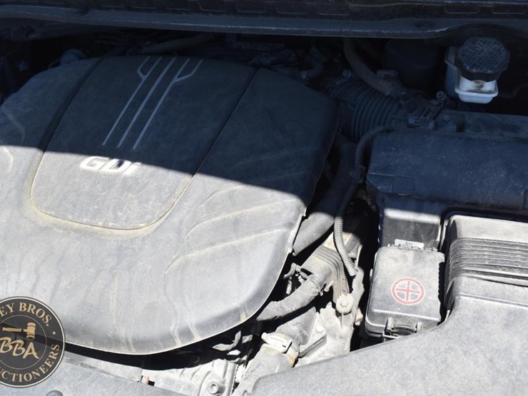 2015-kia-sedona-lx-image-29