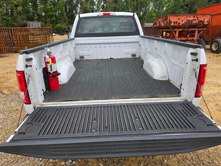 2017-ford-f150-image-6