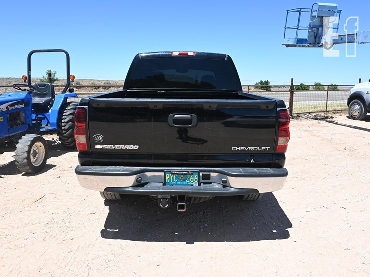 2005-chevrolet-silverado-1500-image-6