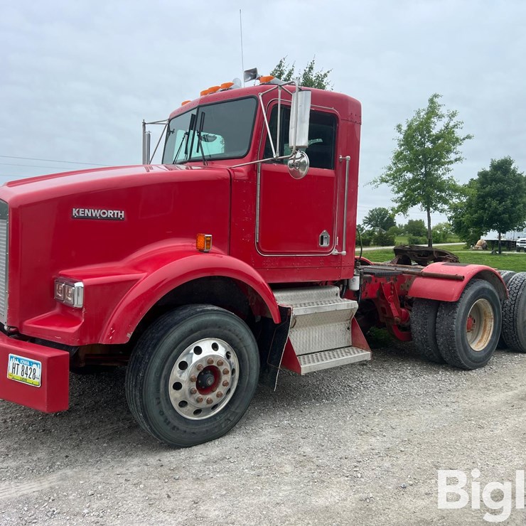2000 KENWORTH T800