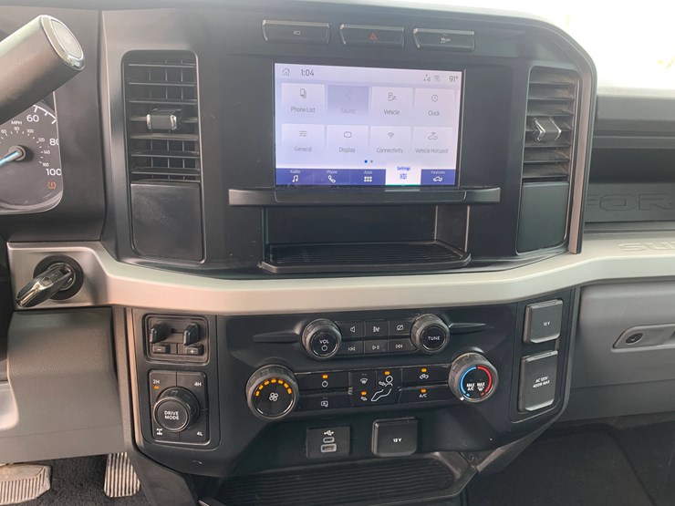 2023-ford-f250-image-10