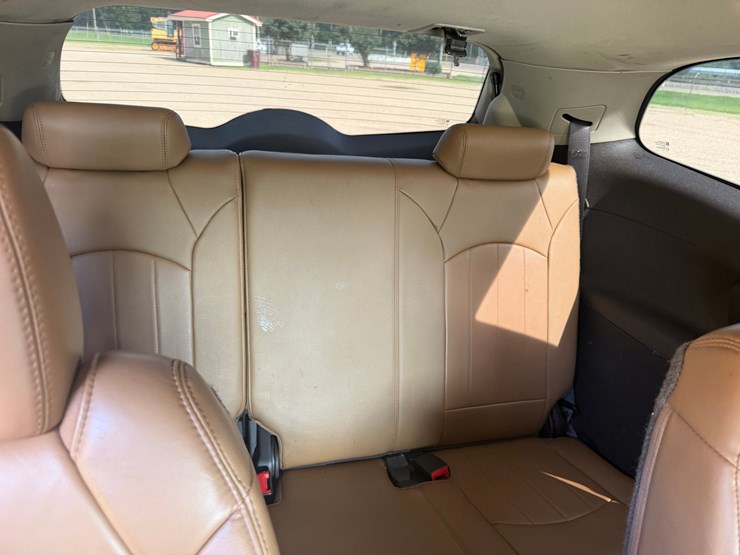 buick-enclave-image-21