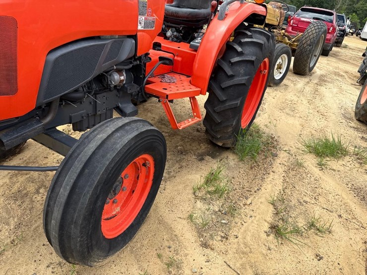 kubota-l3301-image-9