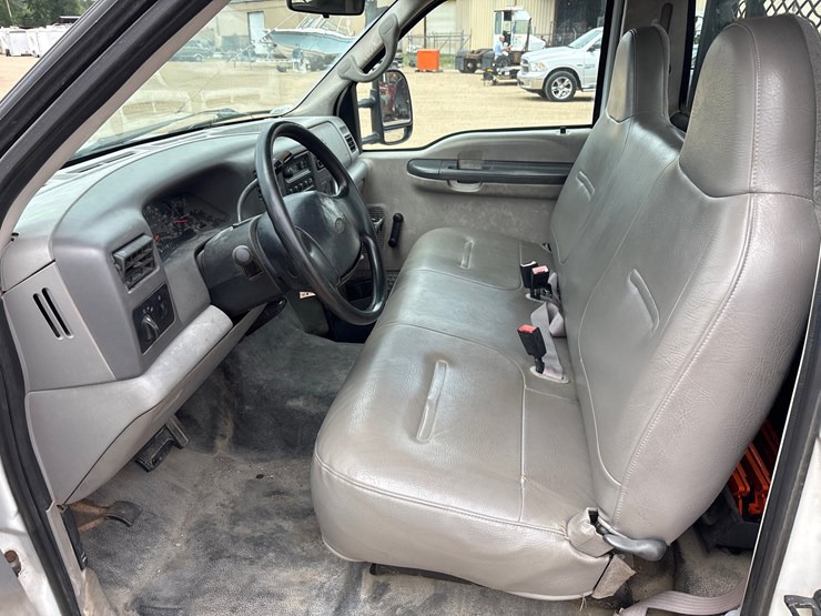 2001-ford-f350-image-8
