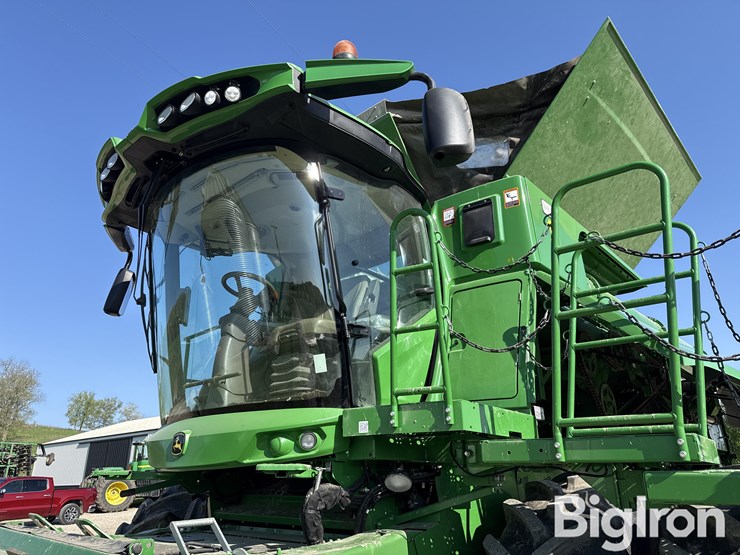 2017-john-deere-s680-image-13