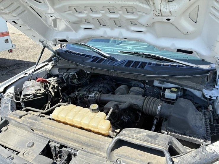 2021-ford-f150-image-6