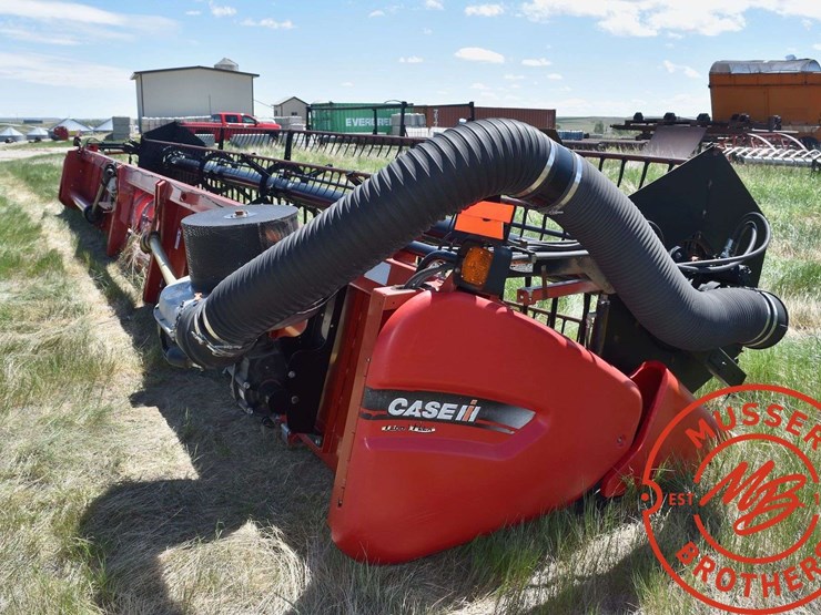 2011-case-ih-3020-image-8
