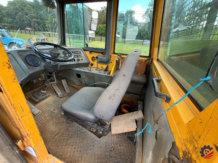 1997-volvo-a35c-image-50