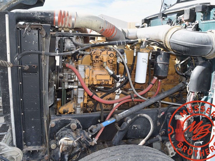 1994-peterbilt-379-image-17