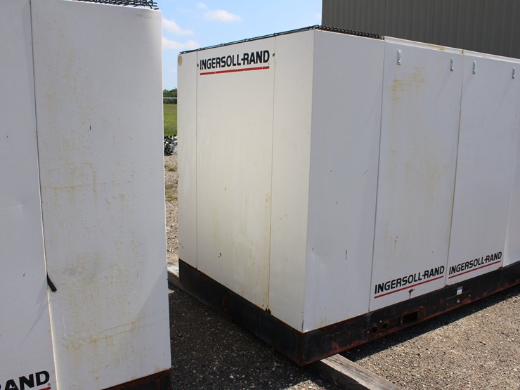 #1017-•-1993-ingersoll-rand-rotary-screw-ssr-ep200-air-compressor-image-4