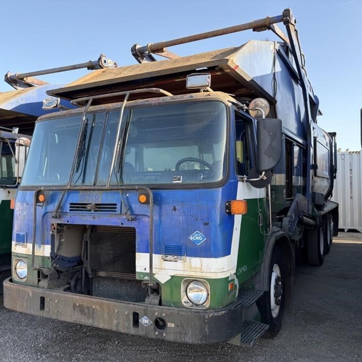 2017 AUTOCAR XPEDITOR