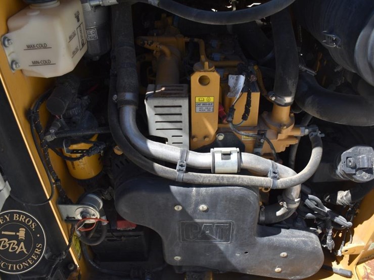 2023-caterpillar-259d3-image-26