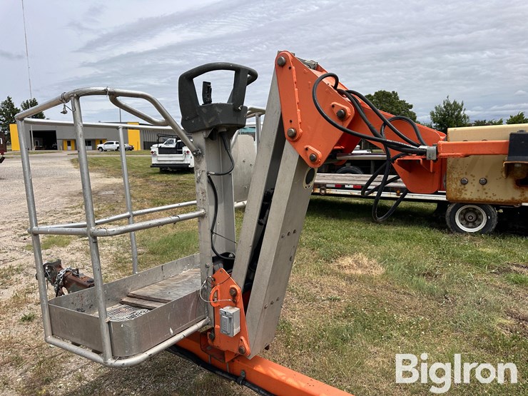 2012-jlg-t500j-image-16