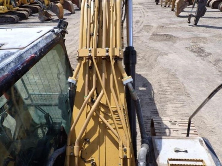 2014-caterpillar-320el-image-70