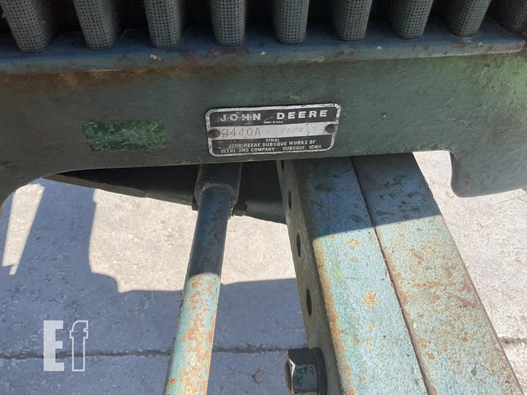 1977-john-deere-2440-image-18