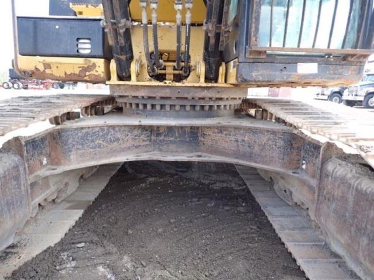 2016-caterpillar-336el-image-32